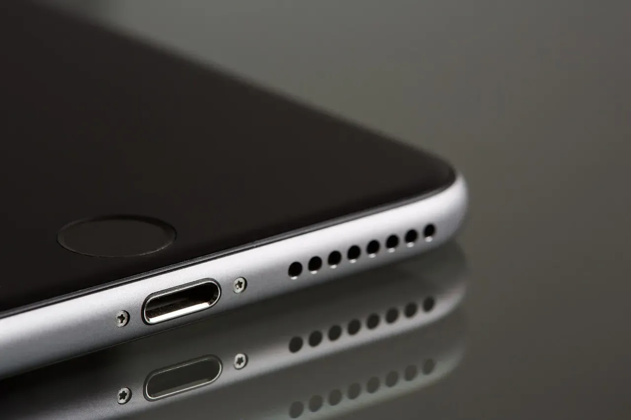 iPhone Karşı Tarafın Sesi Bozuk Geliyor Tamiri